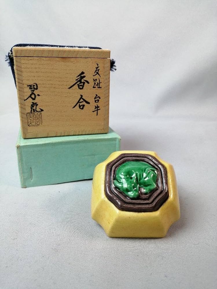 【茶道具】中村翠嵐作　交趾台牛香合　香合286 茶道具】中村翠嵐作交趾台牛香合香合286